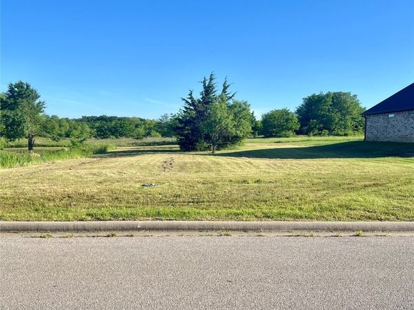 4110 Meadowlark Road , Ardmore, OK 73401