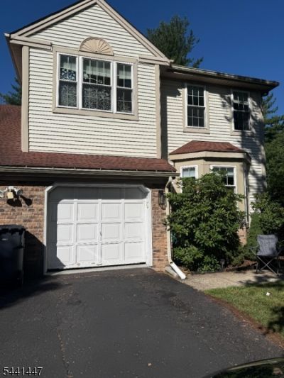 13 Mohawk Trl Branchburg, NJ 