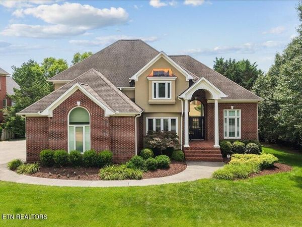 9114 Hailes Abbey Lane, Knoxville, TN 37922