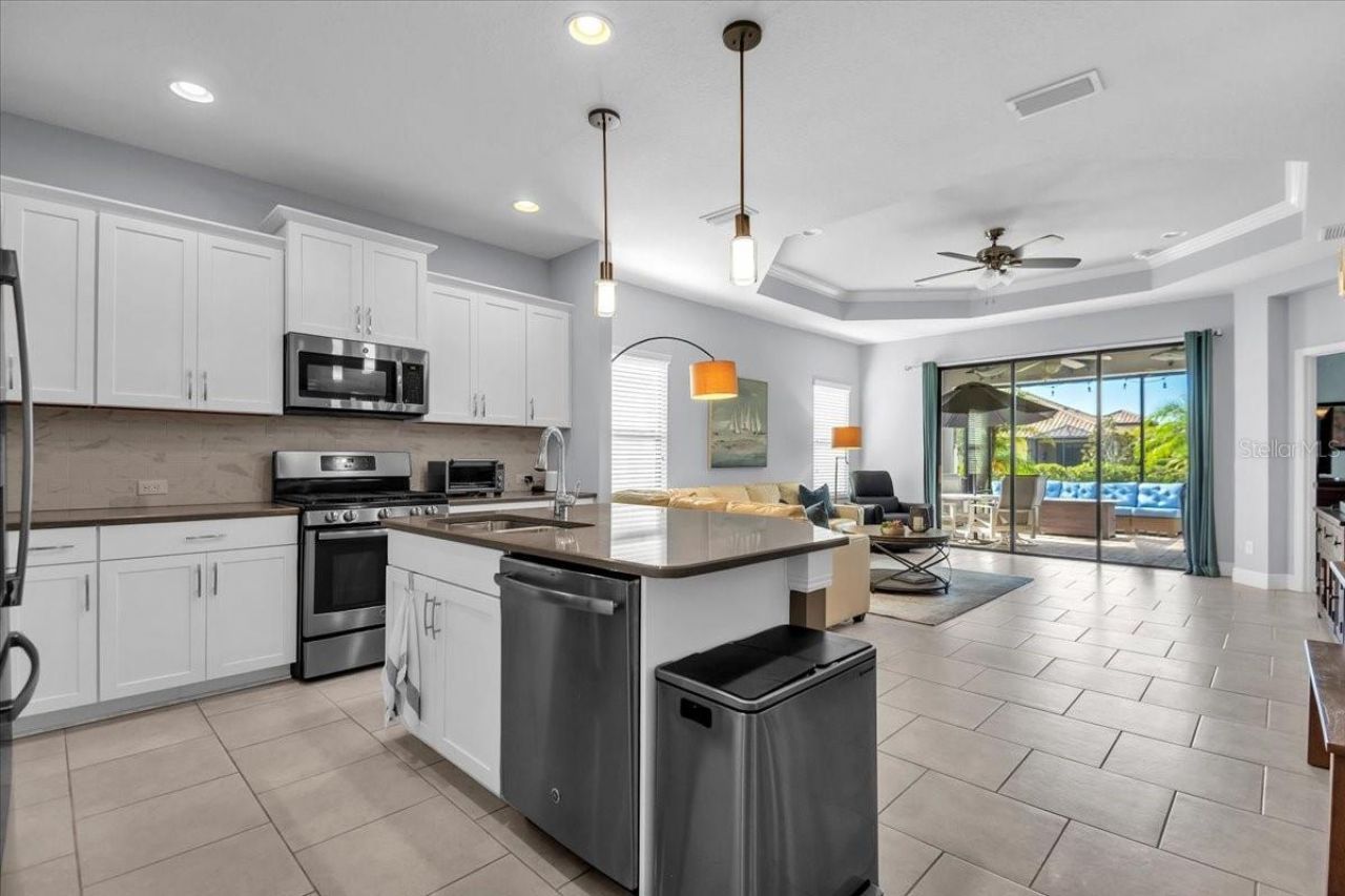 6475 Positano Court , Sarasota, FL 34243 Photo