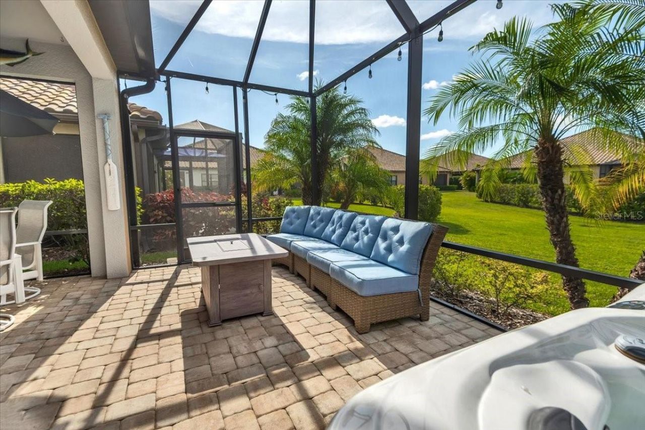6475 Positano Court , Sarasota, FL 34243 Photo