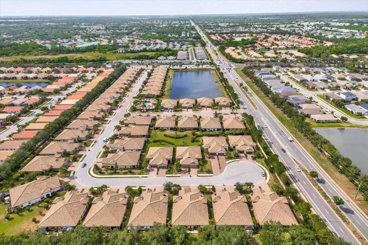 6475 Positano Court , Sarasota, FL 34243 Photo