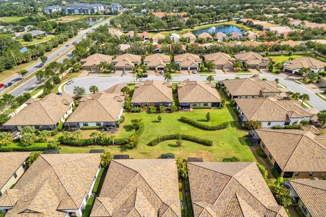 6475 Positano Court , Sarasota, FL 34243 Photo