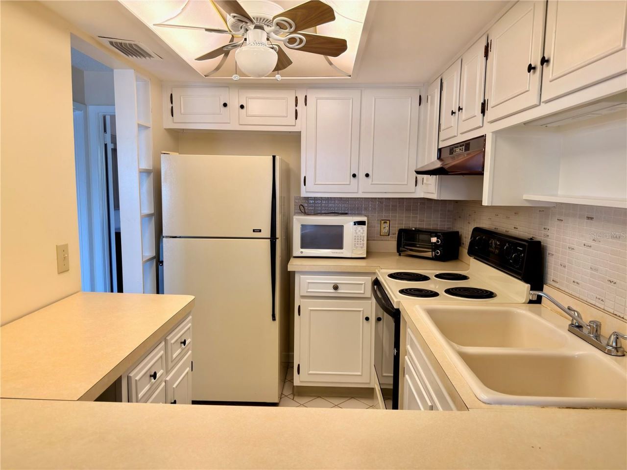 4747 Azalea Drive , Unit 231, New Port Richey, FL 34652 Photo