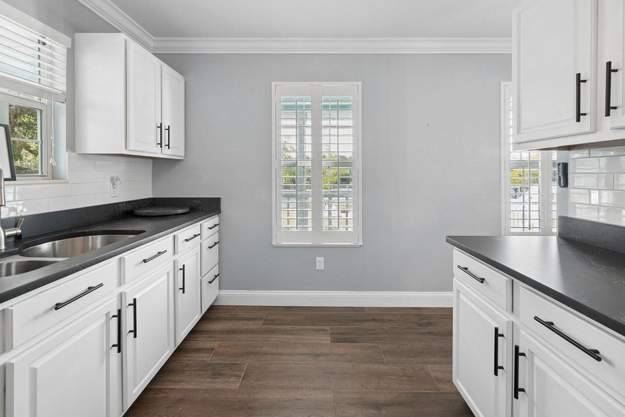 8213 Riverview Road, Fanning Springs, FL 32693 Photo