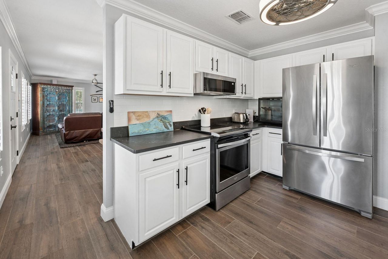 8213 Riverview Road , Fanning Springs, FL 32693 Photo
