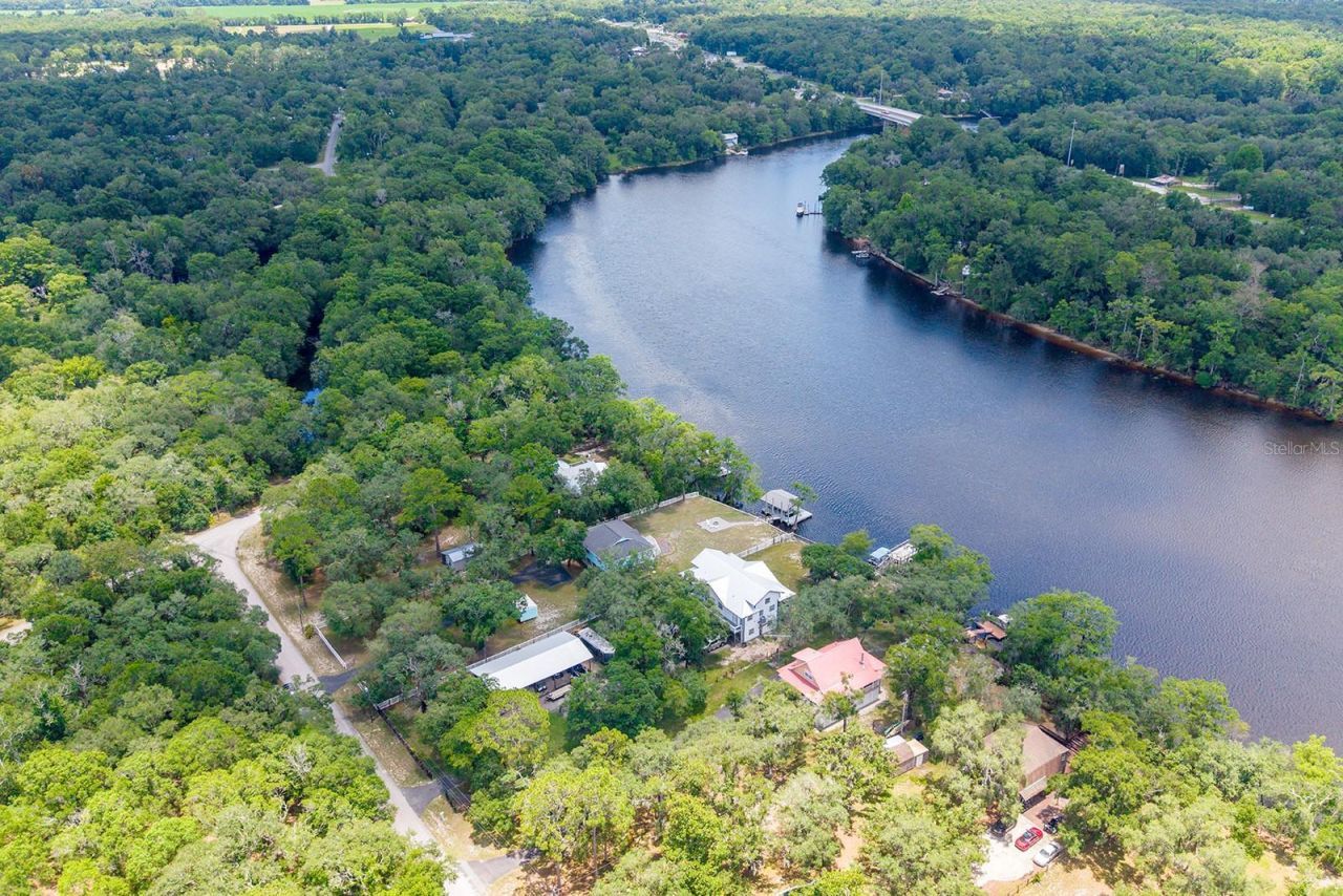 8213 Riverview Road , Fanning Springs, FL 32693 Photo