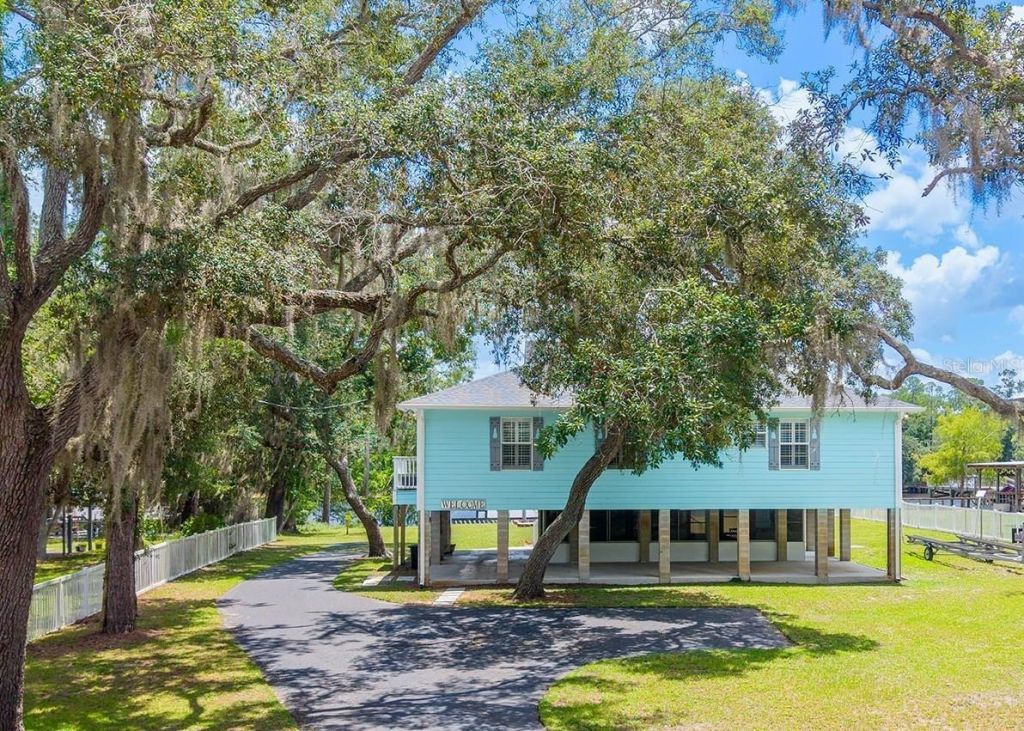 8213 Riverview Road , Fanning Springs, FL 32693 Photo
