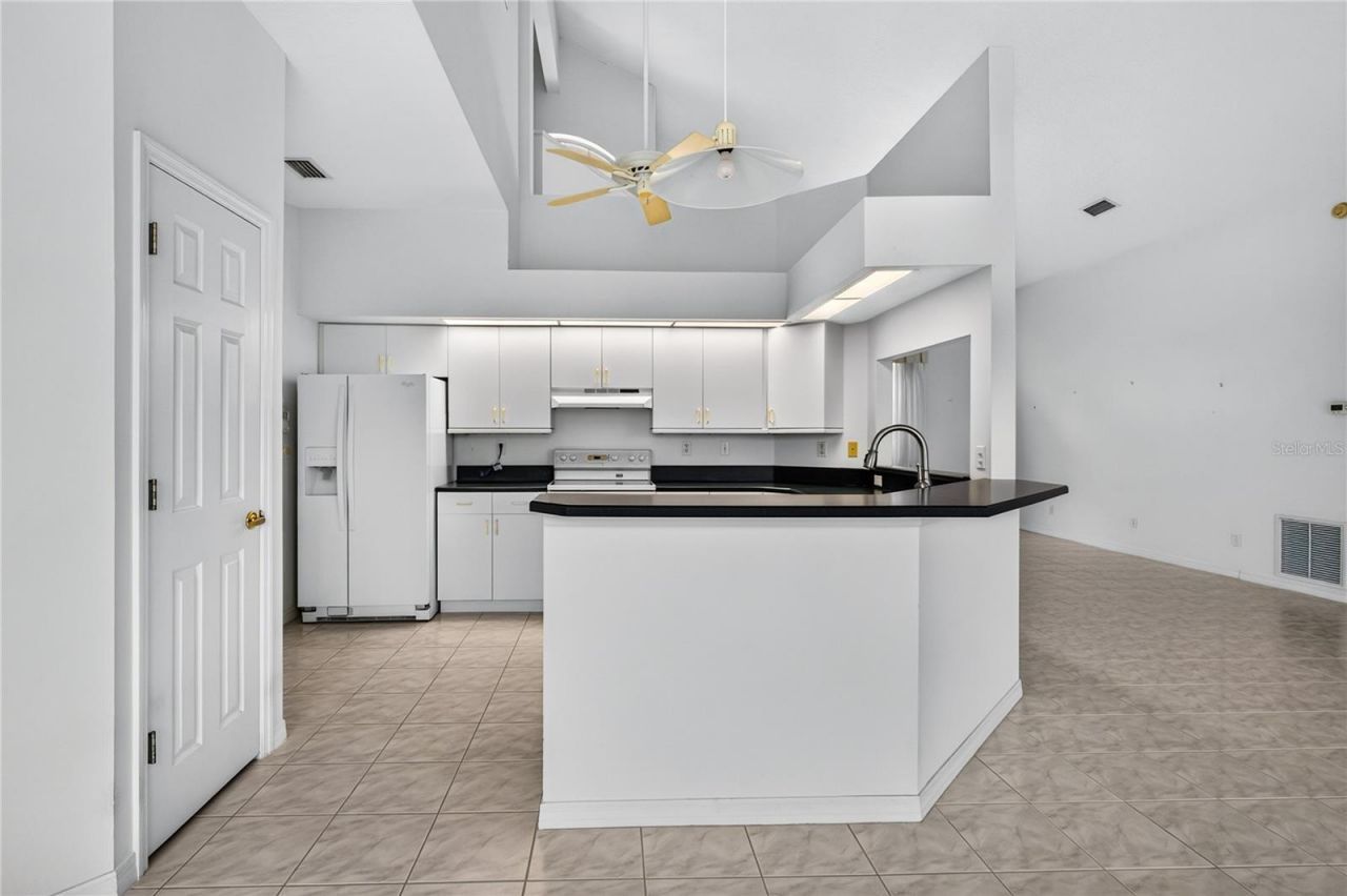 12608 Lake Ridge Circle , Clermont, FL 34711 Photo