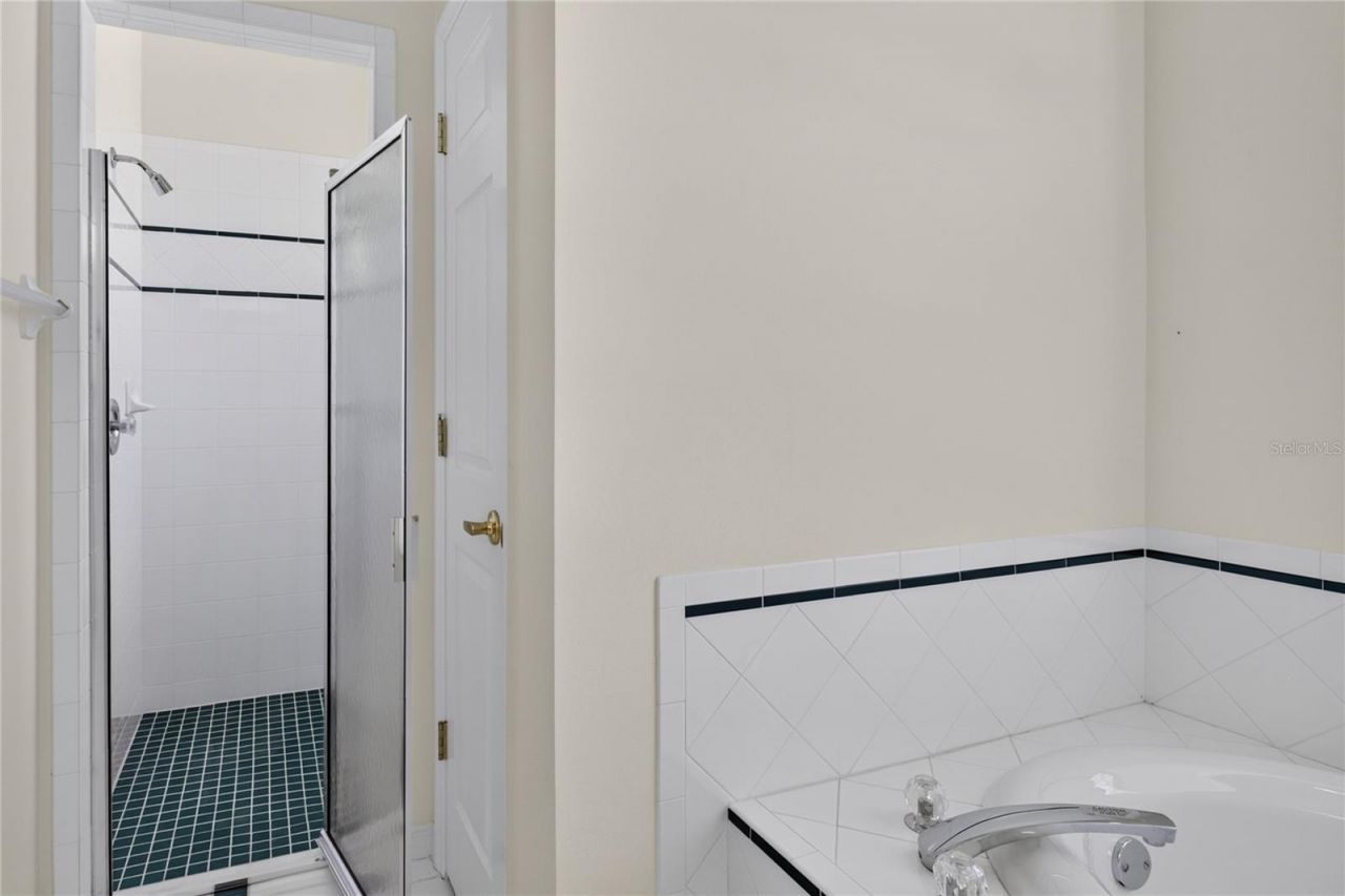 12608 Lake Ridge Circle , Clermont, FL 34711 Photo