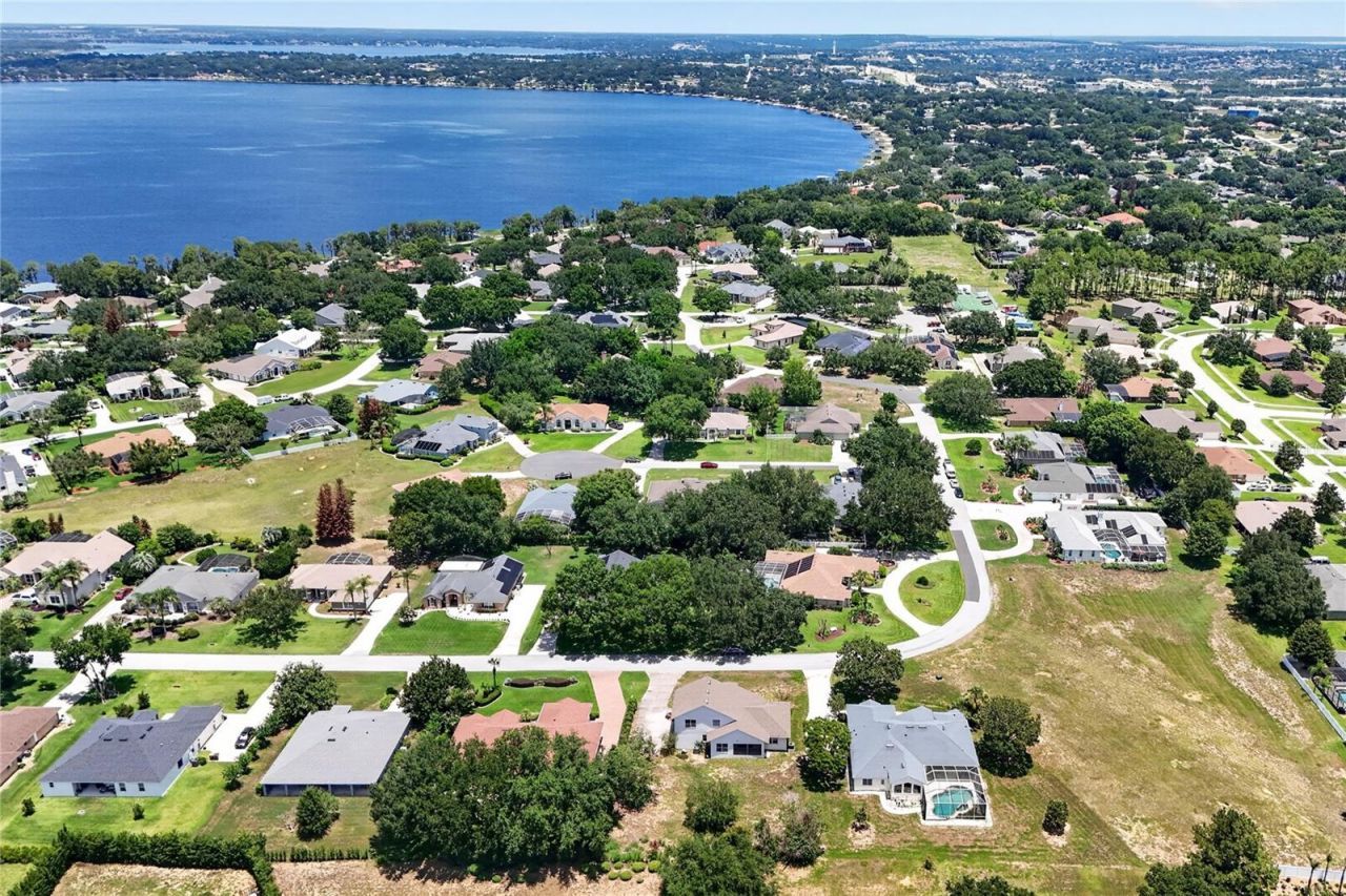 12608 Lake Ridge Circle , Clermont, FL 34711 Photo