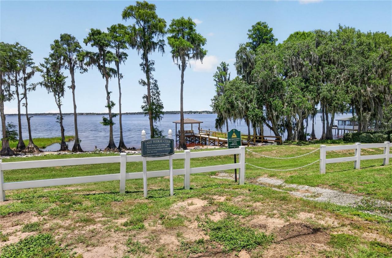 12608 Lake Ridge Circle , Clermont, FL 34711 Photo