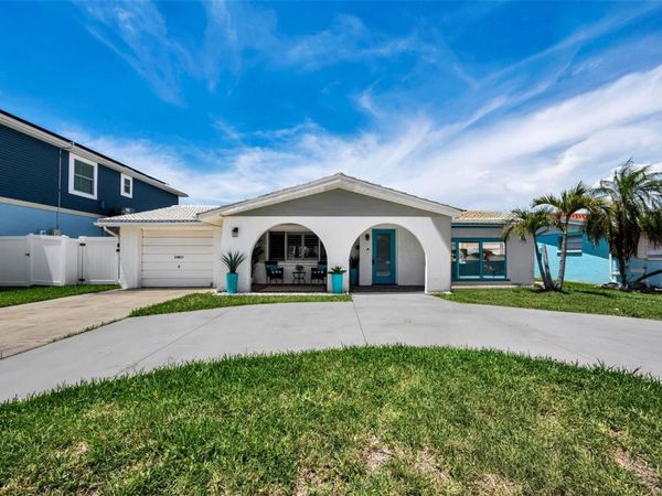 4825 SHELL STREAM BOULEVARD, NEW PORT RICHEY, FL 34652