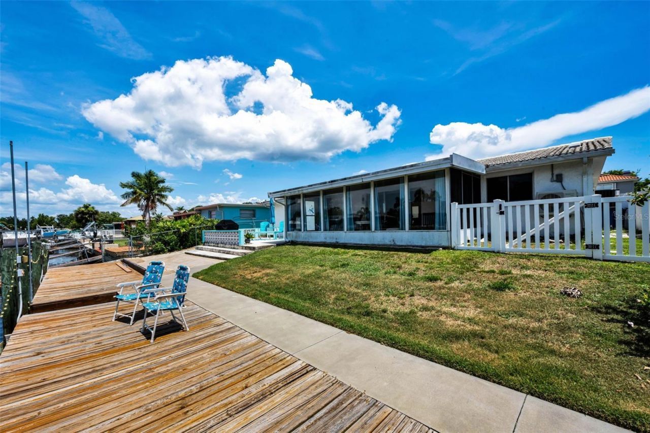 4825 Shell Stream Boulevard, New Port Richey, FL 34652 Photo