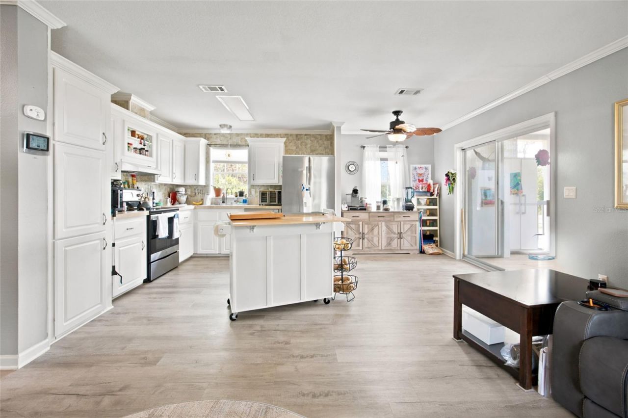13330 SE 21st Place, Morriston, FL 32668 Photo