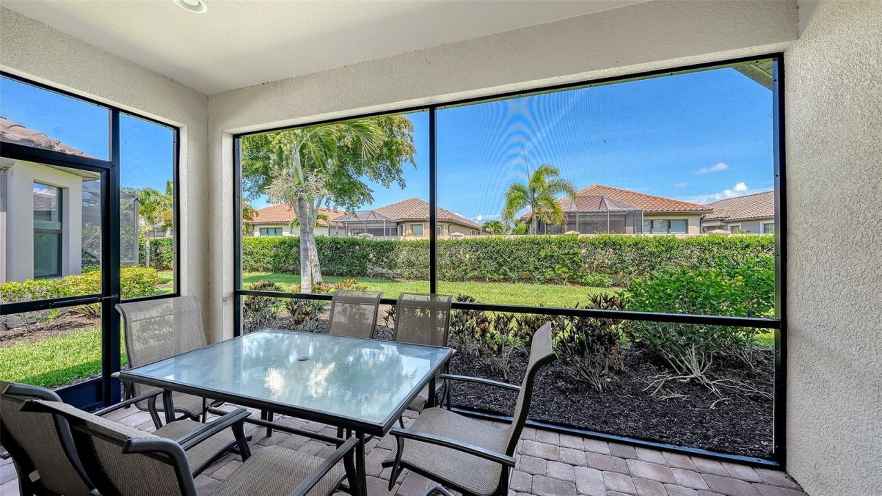 8729 Trattoria Terrace, Sarasota, FL 34238 Photo