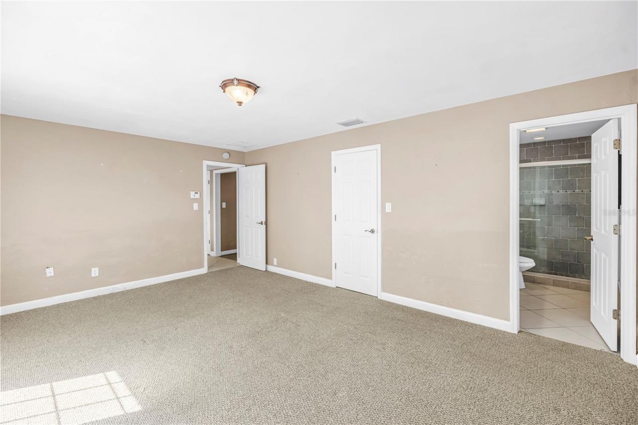 1820 Tanglewood Drive Ne, Saint Petersburg, FL 33702 Photo