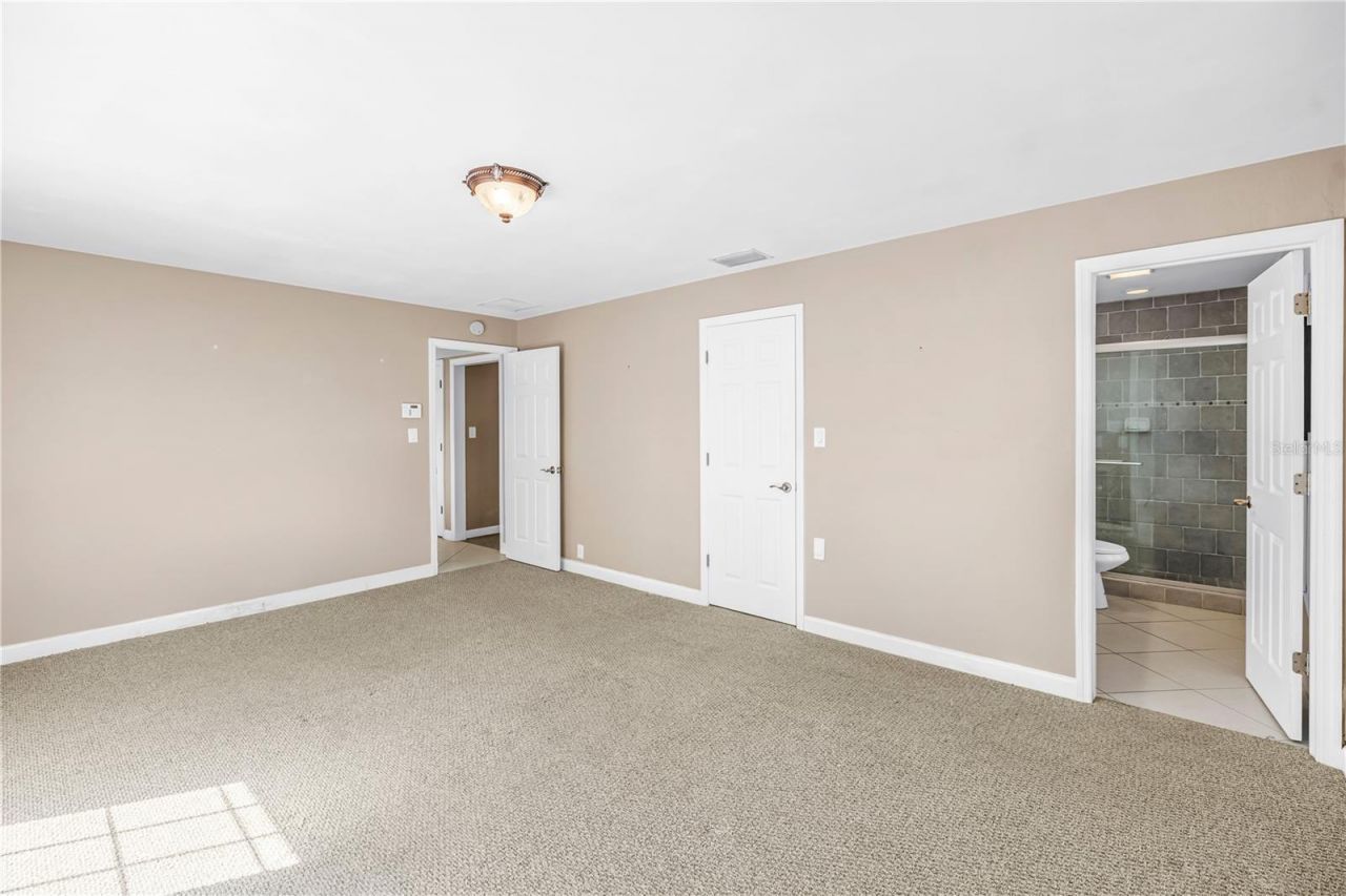 1820 Tanglewood Drive Ne, Saint Petersburg, FL 33702 Photo