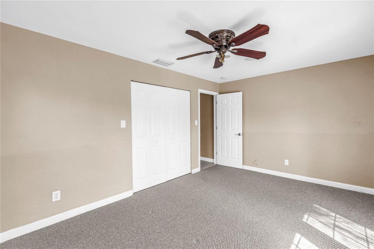 1820 Tanglewood Drive Ne, Saint Petersburg, FL 33702 Photo