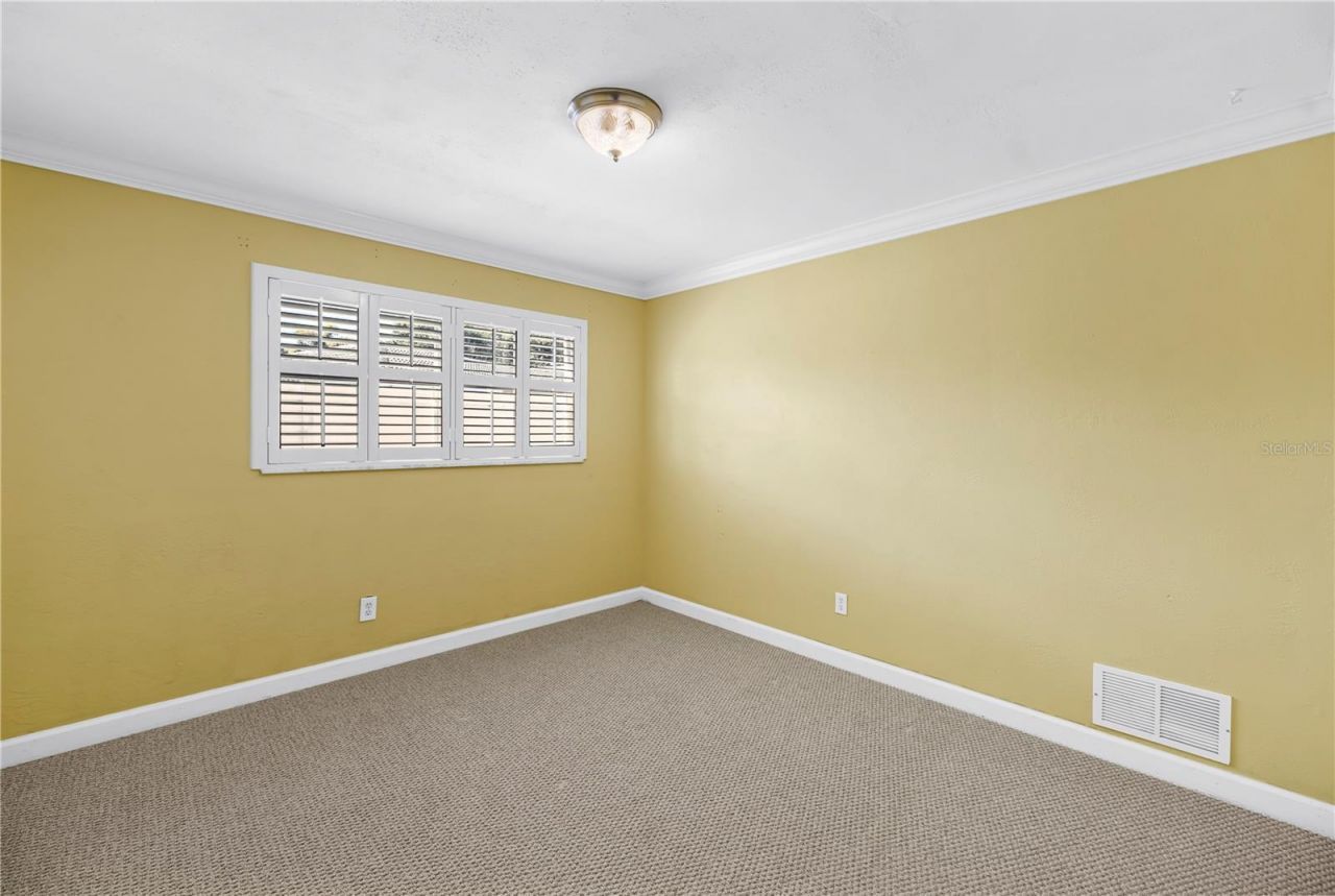 1820 Tanglewood Drive Ne, Saint Petersburg, FL 33702 Photo