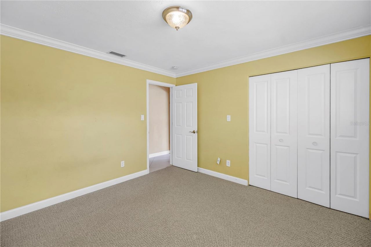 1820 Tanglewood Drive Ne, Saint Petersburg, FL 33702 Photo