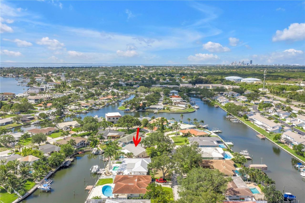1820 Tanglewood Drive Ne, Saint Petersburg, FL 33702 Photo
