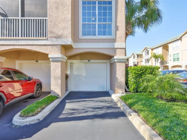 3202 BAY CLUB CIRCLE , Unit 3202, TAMPA, FL 33607