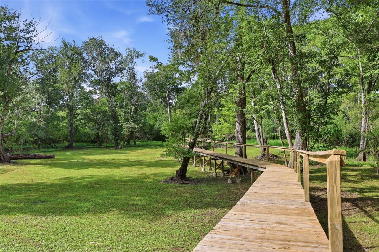 470 SW Santa Fe Drive, Fort White, FL 32038 Photo