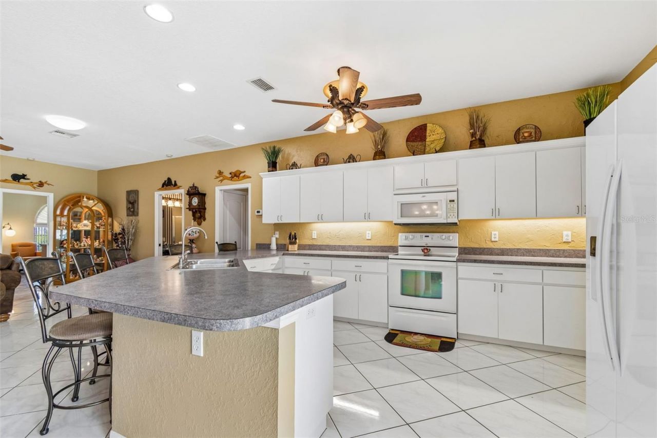 7791 Carver Court, Seminole, FL 33772 Photo