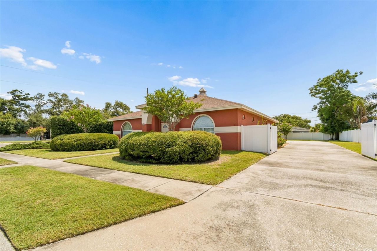 7791 Carver Court, Seminole, FL 33772 Photo