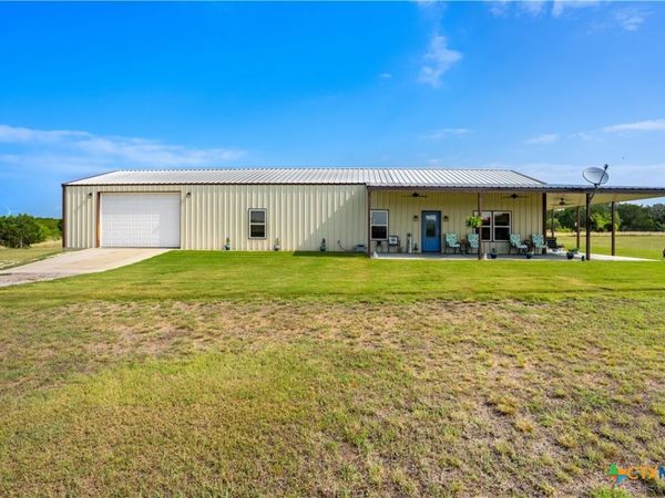 1795 County Road 2730 , Lometa, TX 76853