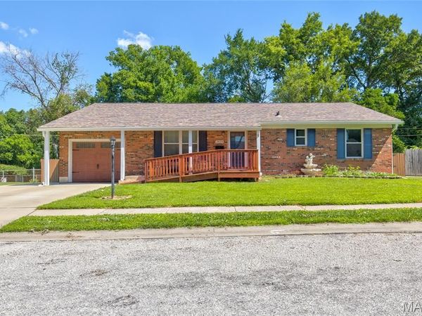 2424 Crislisa Drive, Alton, IL 62002