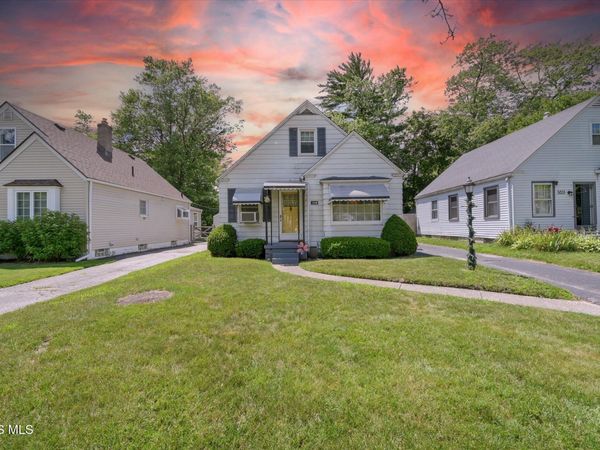 3647 Roanoke Road , Toledo, OH 43613