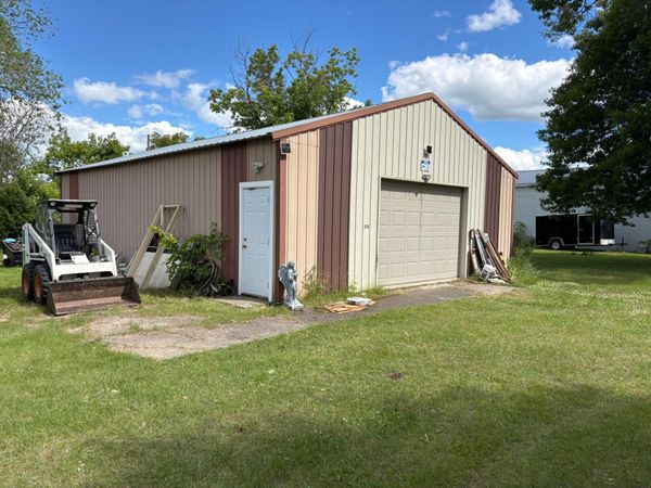 310 8th Street SE, Staples, MN 56479