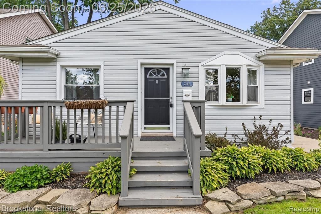 256 Leroy Avenue, Clawson, MI 48017 Main Photo