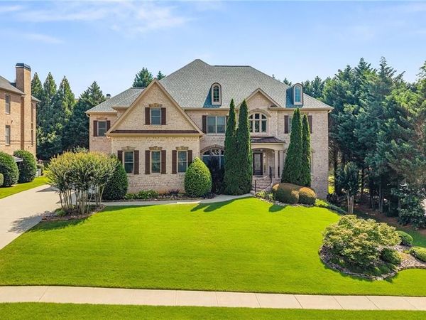 2122 Hunters Green Drive, Lawrenceville, GA 30043