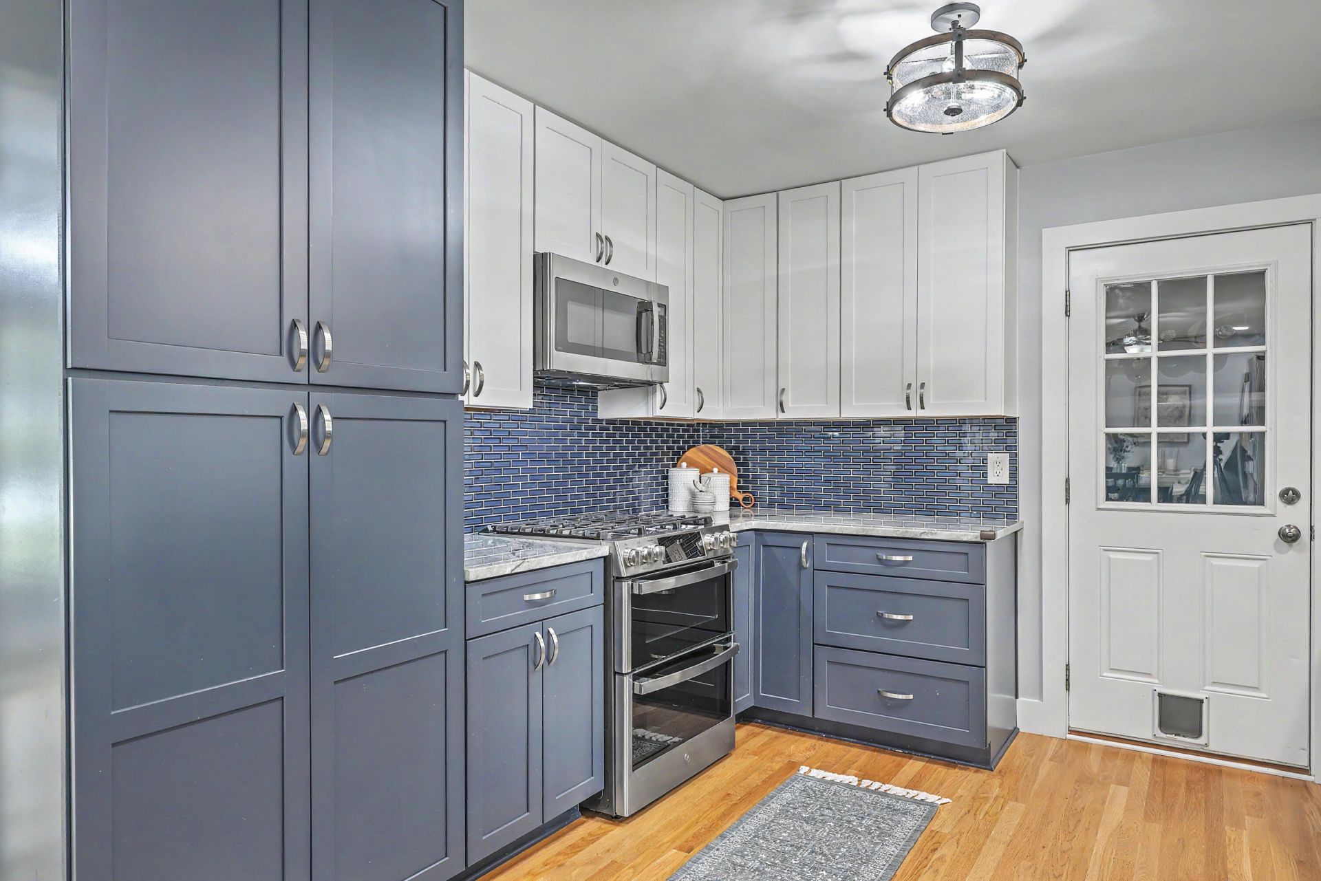 2050 Bishop Drive Photo 12