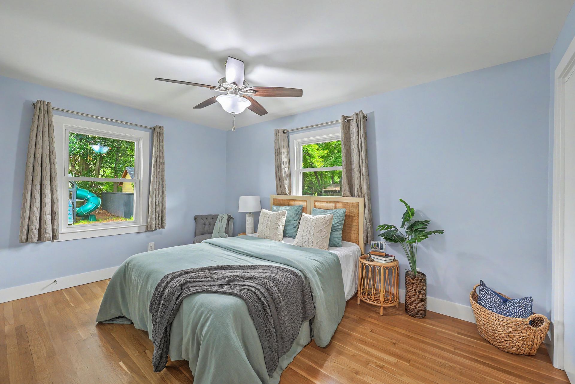 2050 Bishop Drive Photo 16