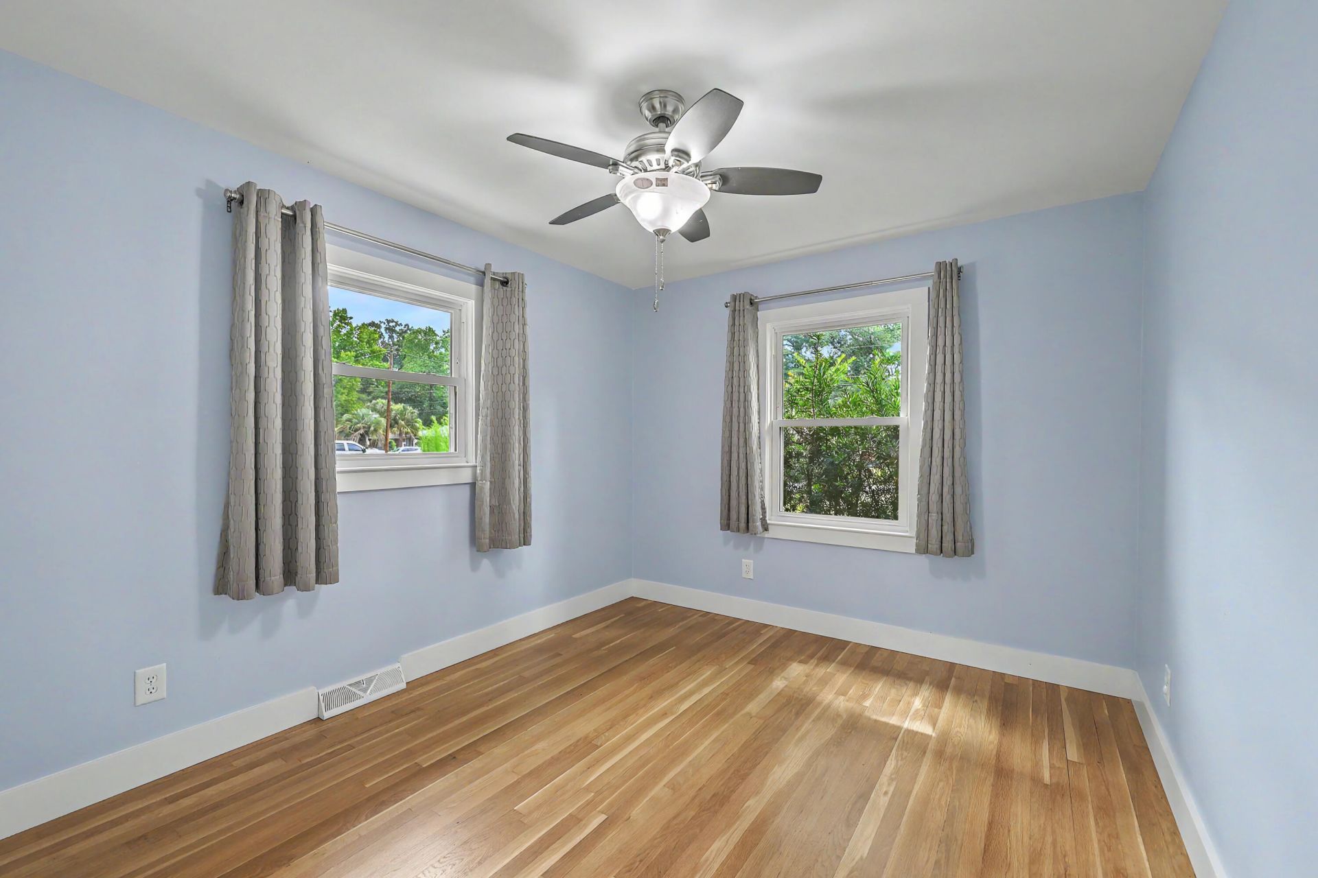 2050 Bishop Drive Photo 23