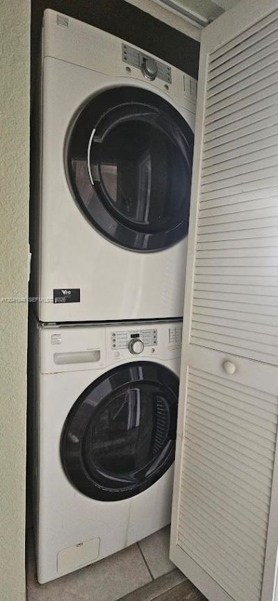 3311 Merrick Ln , Unit 902, Margate, FL 33063 Photo