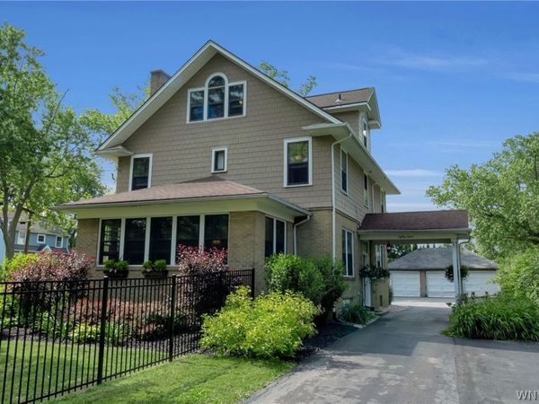 87 Newton Road , Hamburg, NY 14075