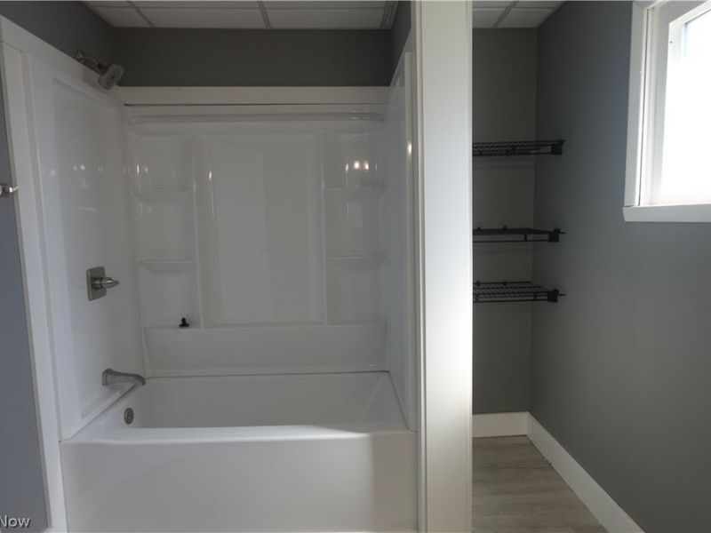 734 Main Street, Bridgeport, OH 43912 Photo 7