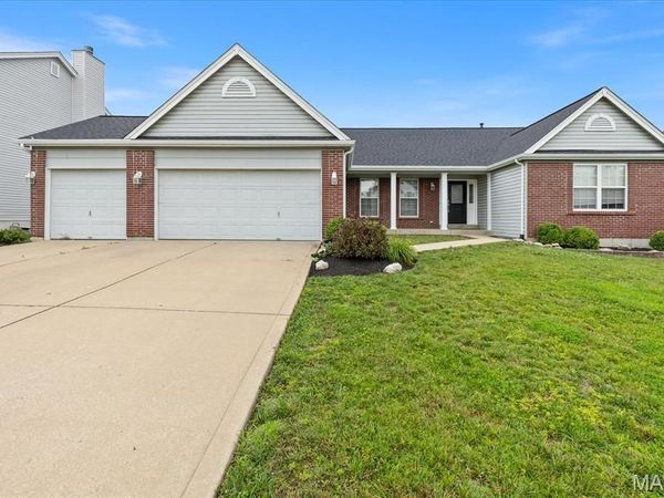 8010 Knights Crossing Drive , O'Fallon, MO 63368