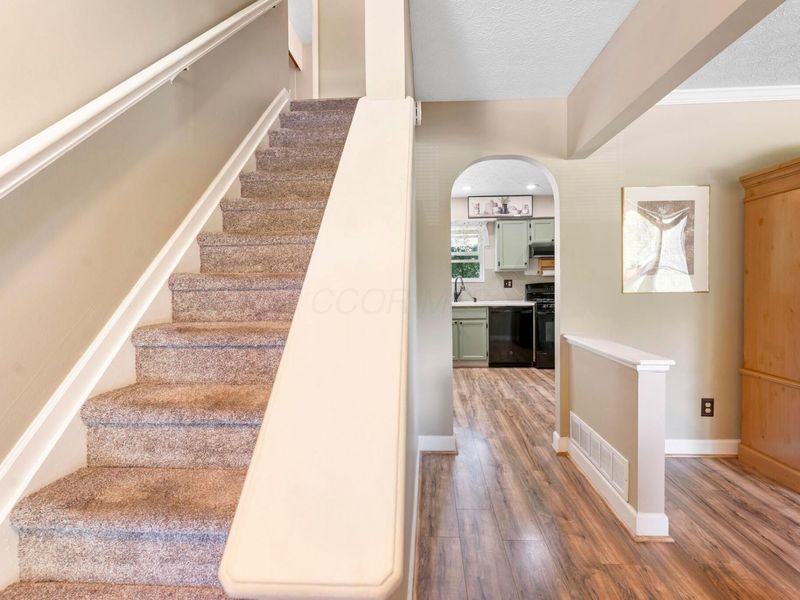 2256 Worthingwoods Boulevard, Powell, OH 43065 Photo 8