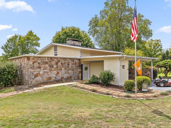 9245 Sunny Shore Lane, Chattanooga, TN 37416