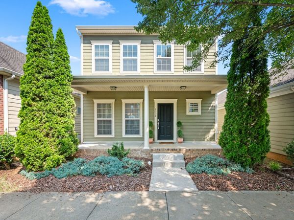 2002 Avery Park Dr, Smyrna, TN 37167