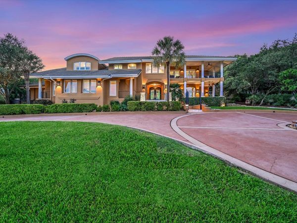 206 Las Lomas DR, West Lake Hills, TX 78746