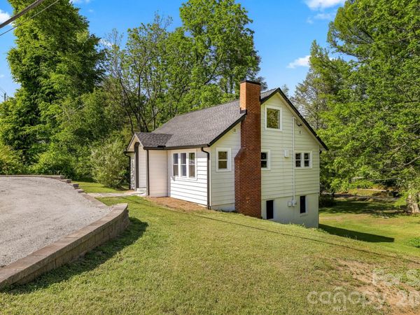 523 Harrison Avenue , Franklin, NC 28734