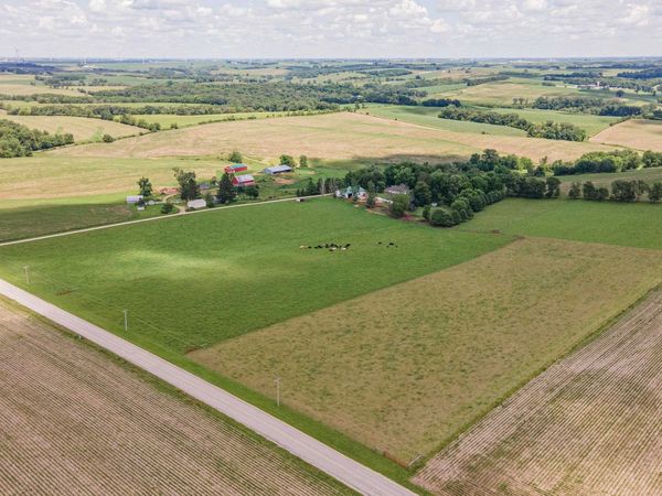 25732 Hammer Lane, Cuba City, WI 53807