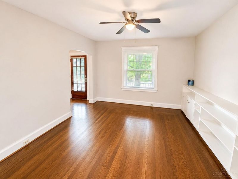 3827 Millsbrae Avenue, Cincinnati, OH 45209 Photo 4